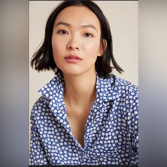 ANTHROPOLOGIE Blue and White Long Sleeve Button Down Shirt with Notched Collar - Picture 2 of 10